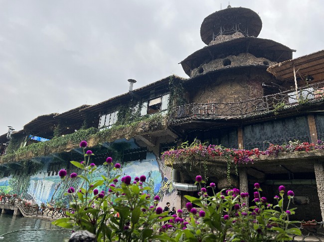 1698828191949946.jpg 古龍峽山腳下的風(fēng)景.jpg